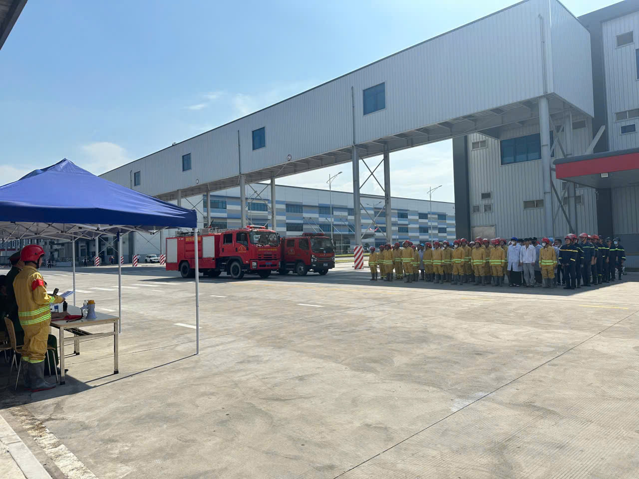 Thực tập phương án chữa cháy và cứu nạn cứu hộ tại Khu công nghiệp Mỹ Thuận – Chủ động bảo đảm an toàn sản xuất