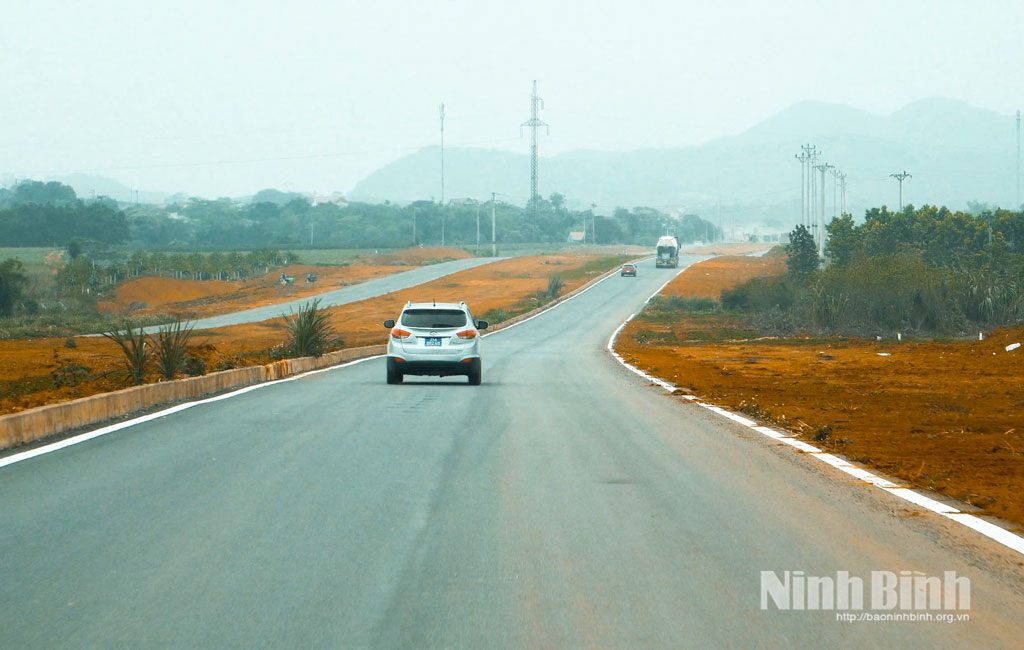Đại lộ Hoa Lư hoàn thành góp phần mở rộng không gian thu hút đầu tư của tỉnh Ninh Bình